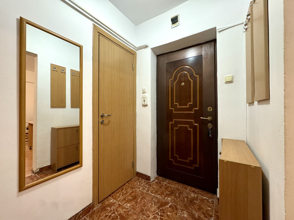 Apartament 2 camere, 45 mp, etaj 2, parcare, zona Liceului Onisifor Ghibu