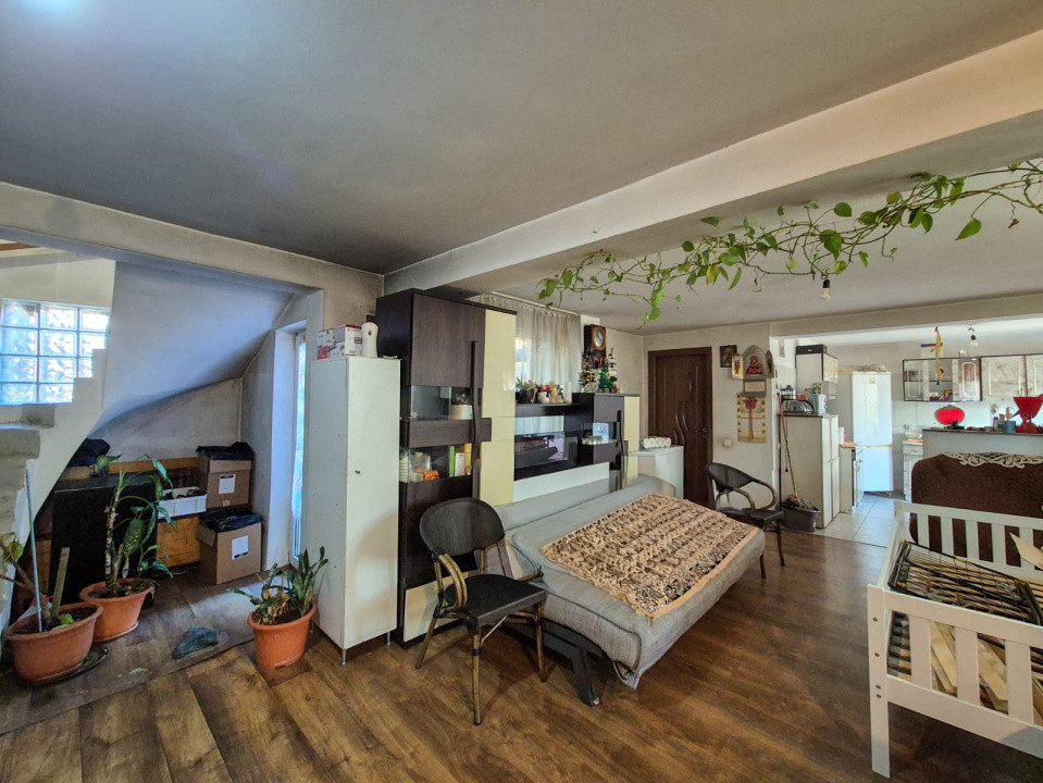 Casa insiruita - ansamblu inchis - Dumitru Mocanu, zona Lidl