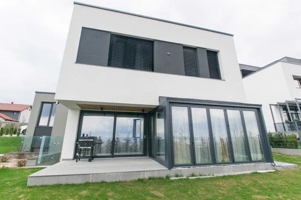 Casa individuala Faget 302mp si teren 1000mp mobilata Lux 