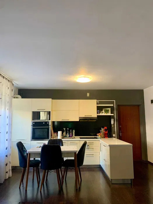 Apartament cu 3 camere, 63 mp, parcare, zona Tineretului