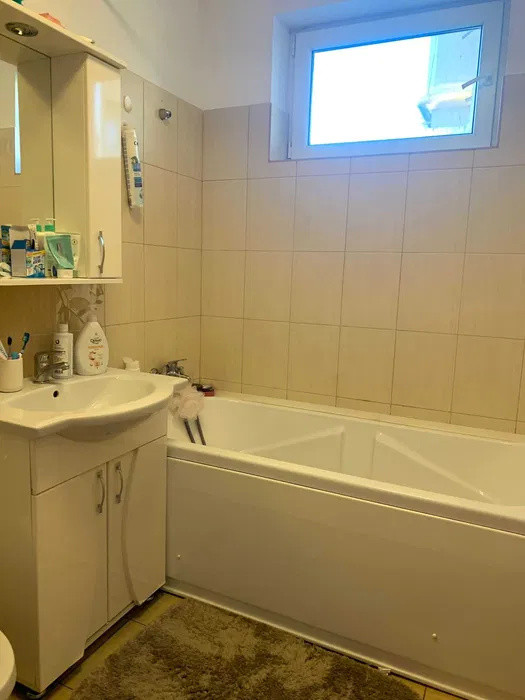 Apartament cu 3 camere, 63 mp, parcare, zona Tineretului