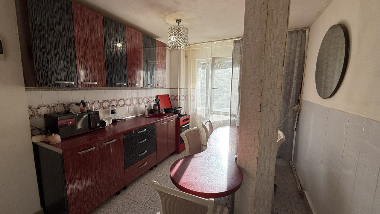 Apartament cu 3 camere, de 65mp zona Complex Diana/Gheorgheni