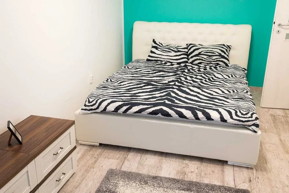 Apartament cu 2 camere,60mp,parcare, zona Intre Lacuri