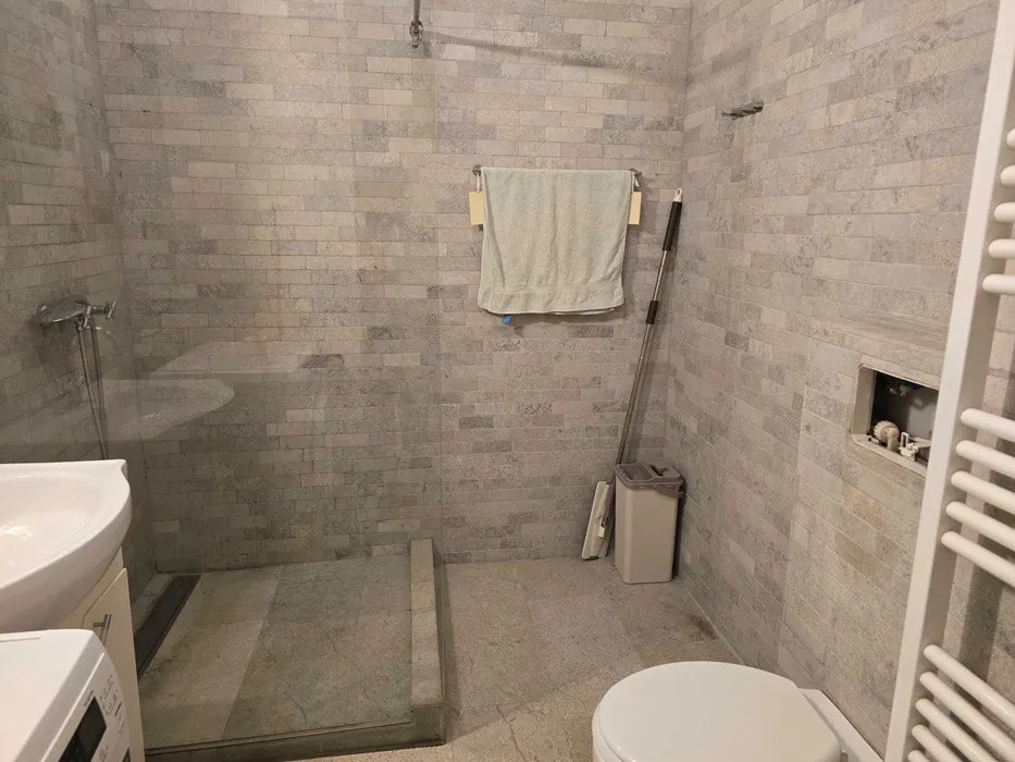 Apartament cu 2 camere,60mp,parcare, zona Intre Lacuri