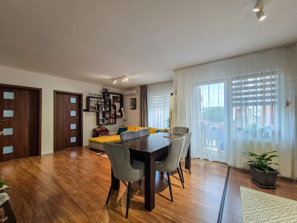 Apartament 3 camere, 64mp, Etaj 1 , 2 Parcari incluse, zona Terra