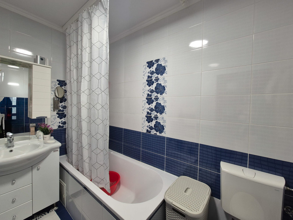 Apartament 3 camere, 64mp, Etaj 1 , 2 Parcari incluse, zona Terra