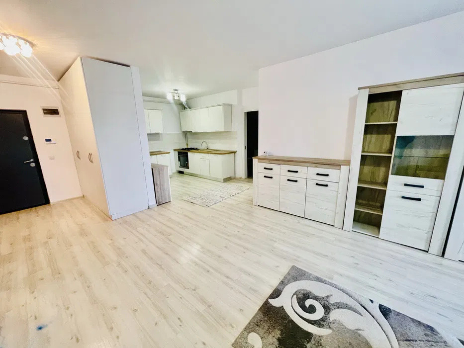 Apartament cu 3 camere,75mp,parcare, zona Zorilor