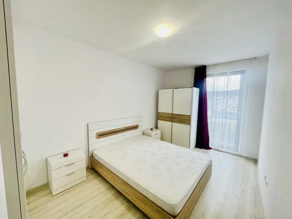 Apartament cu 3 camere,75mp,parcare, zona Zorilor