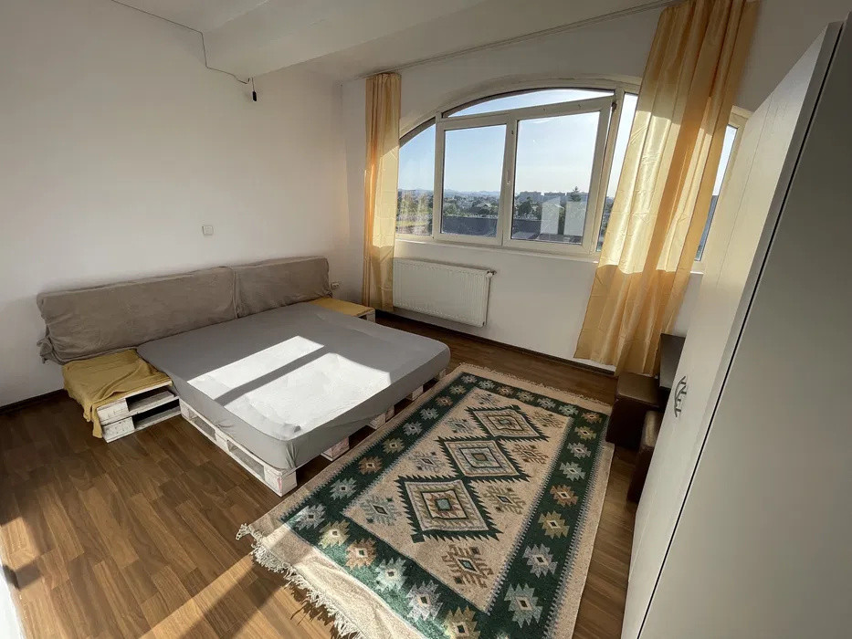 Apartament cu 4 camere, 150 mp, zona Someseni