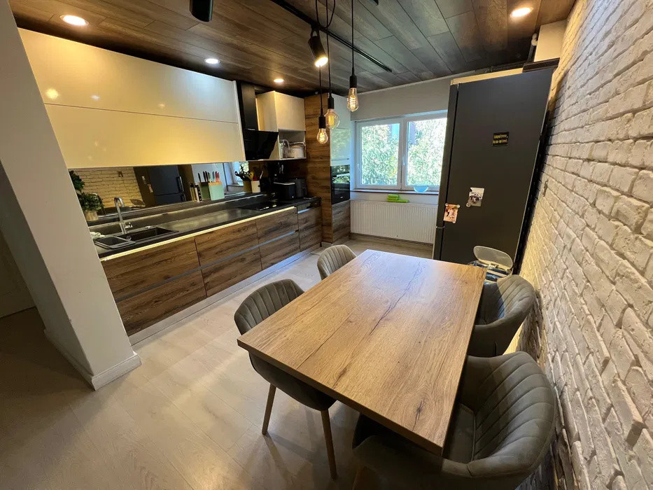 Apartament cu 2 camere,52mp,parcare, zona Marasti