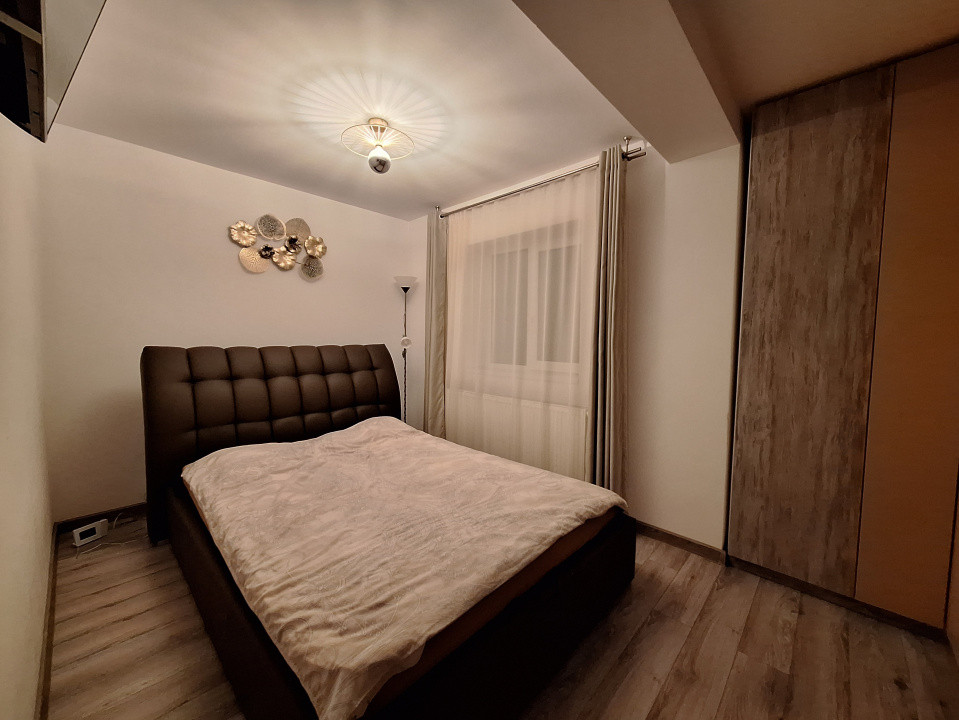 Apartament cu 3 camere, 2 bai, 2 balcoane, zona Muzeul Apei