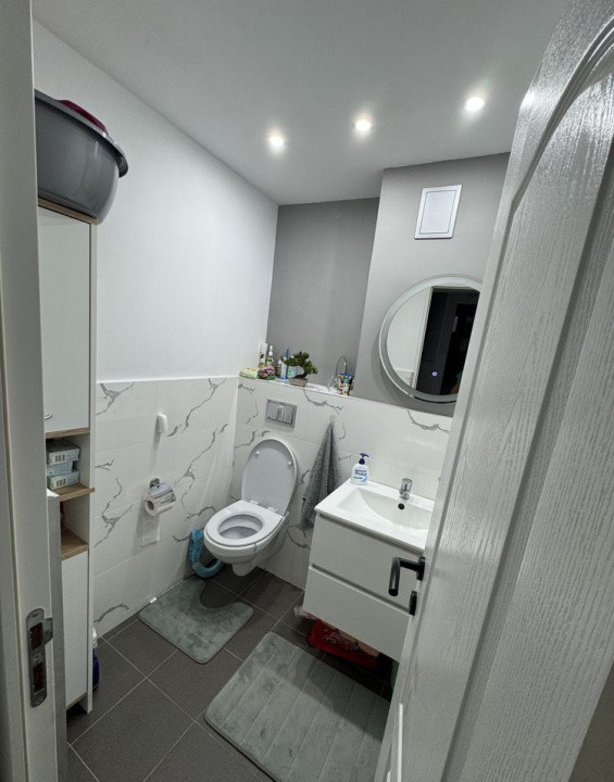 Apartament cu 3 camere, 65 mp, decomandat, 2 bai, balcon, zona Expo Transilvania