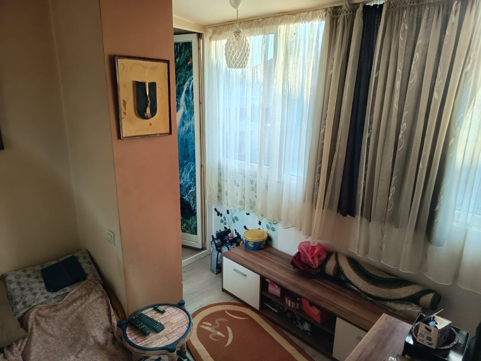 Apartament de 1 camera , 35 mp utili zona Porii