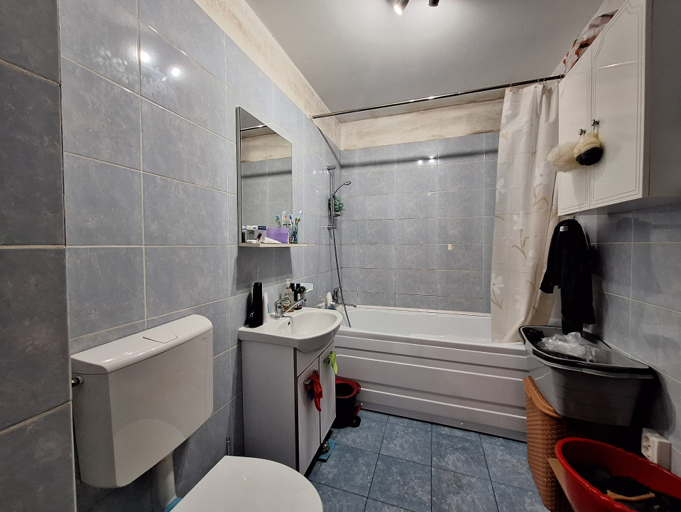 Apartament cu 2 camere, 41 mp, balcon, zona Porii