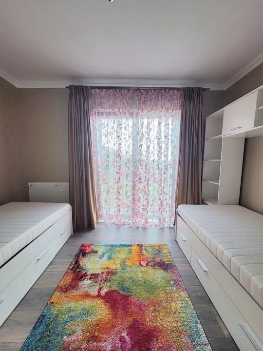 Casa moderna de inchiriat zona Voronet 