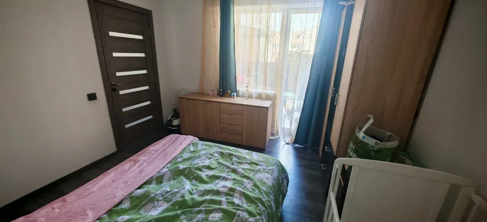 Apartament 2 camere, 50 mp+terasa de 25 mp, etaj intermediar, zona Piata Marasti