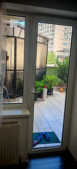 Apartament 2 camere, 50 mp+terasa de 25 mp, etaj intermediar, zona Piata Marasti