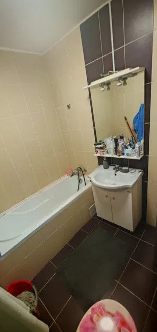 Apartament 2 camere, 50 mp+terasa de 25 mp, etaj intermediar, zona Piata Marasti