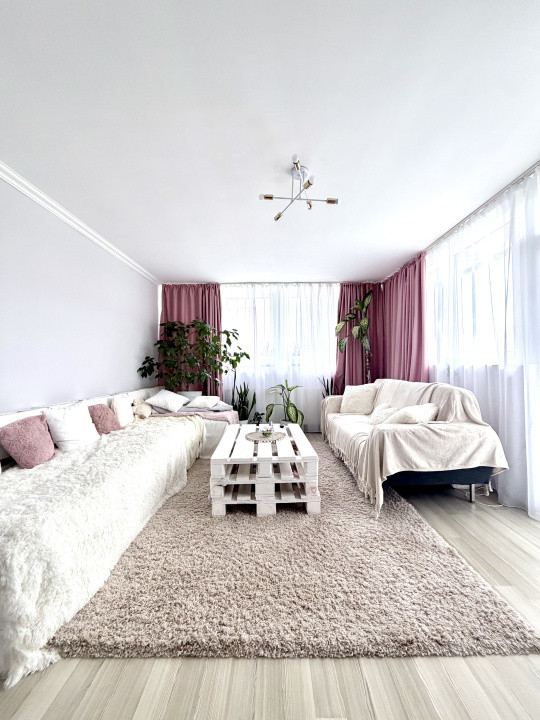 Super pret !Apartament spațios de 69 mp plus doua balcoane