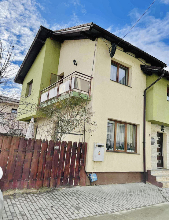 Casa tip duplex pe Urusagului , 120 mp util + pod înalt 