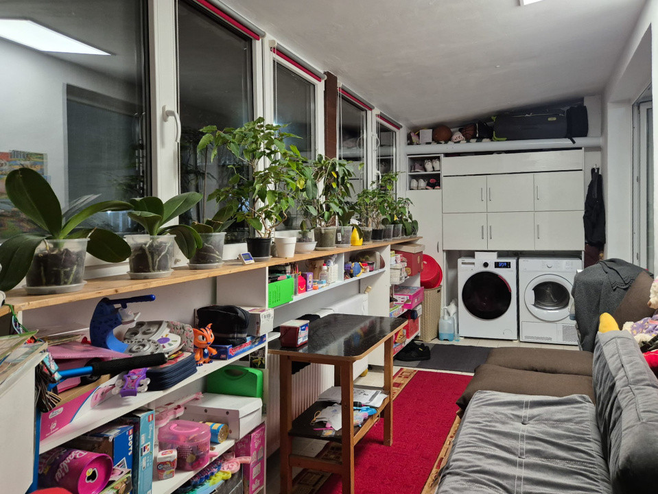 Apartament 2 camere, decomandat, 57mp + terasa 12mp/ zona Eroilor