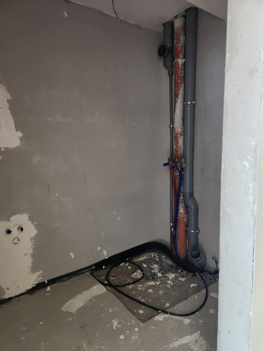 Casa tip cvatruplex,4 camere, mp teren, Zona Terra
