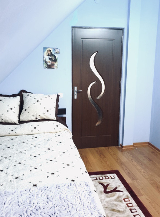 Apartament 3 camere , zona Porii