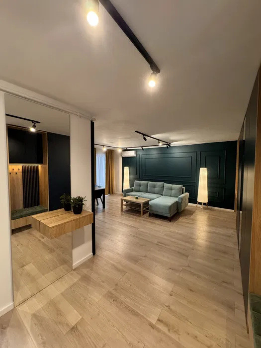 Apartament cu 2 camere, 60 mp, parcare subterana , 2 balcoane , Aer Conditionat