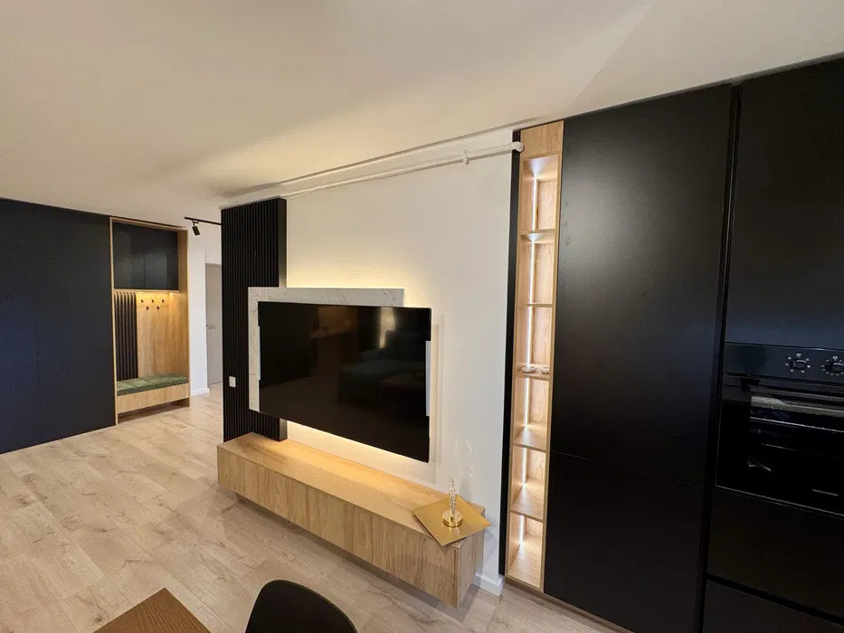 Apartament cu 2 camere, 60 mp, parcare subterana , 2 balcoane , Aer Conditionat