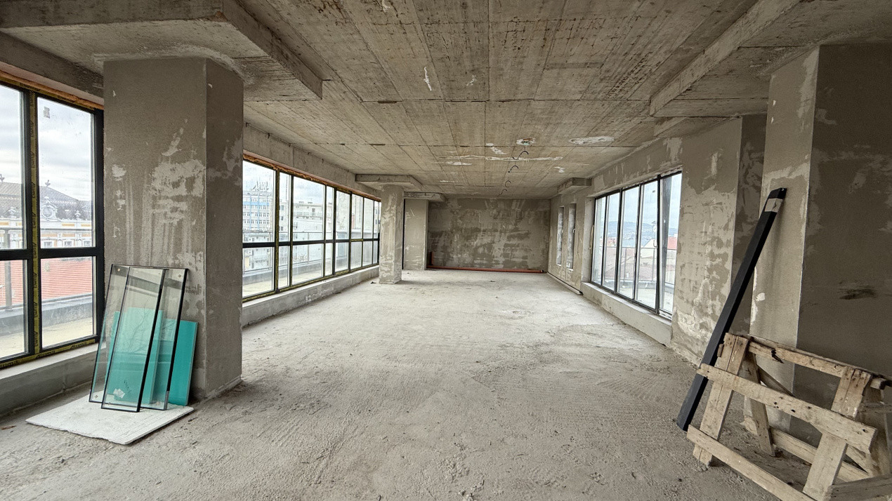 Spatiu pretabil pentru clinici si birouri in zona centrala