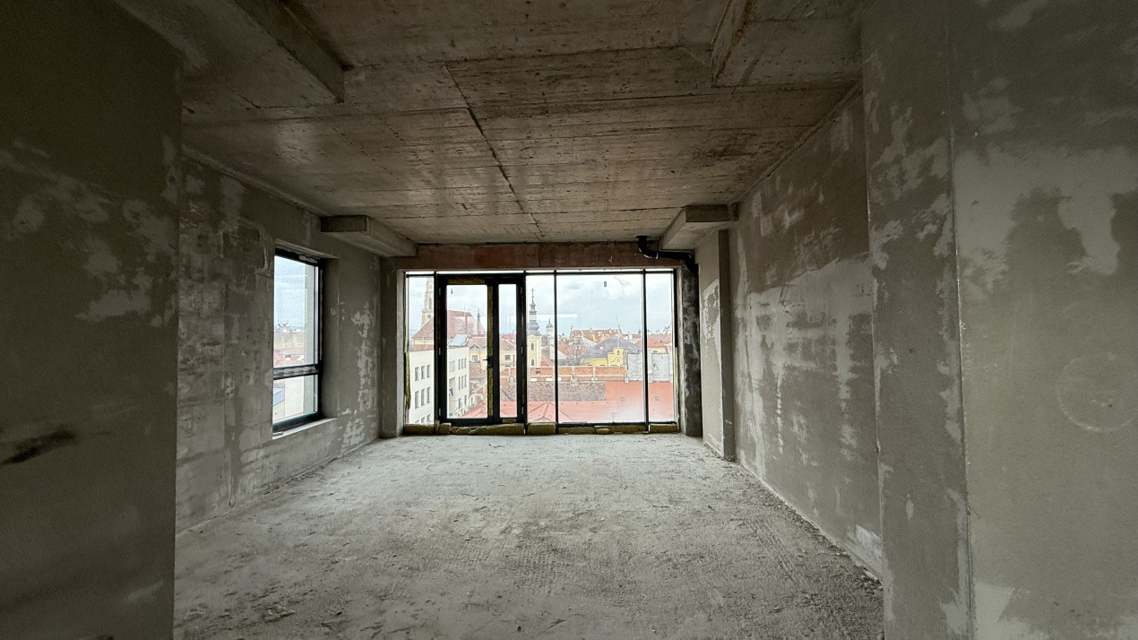 Spatiu pretabil pentru clinici si birouri in zona centrala