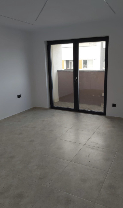 Penthouse , 4 camere, 200 mp utili, 400 mp terasele , zona Baciu 