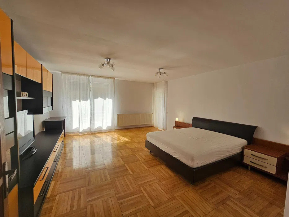 Apartament cu 4 camere, 100 mp, zona Zorilor