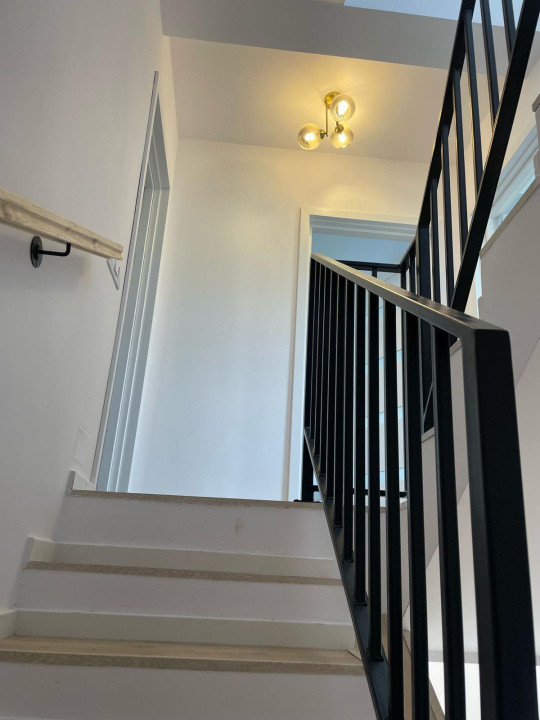 Casa insiruita, 80 mp utili, terasa, parcare, zona Casa Zanelor