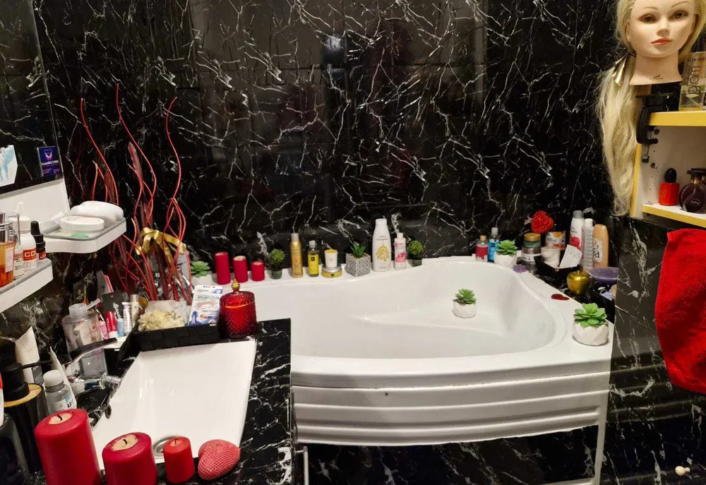 Apartament o camera, decomandat, 2 balcoane, zona Eroilor