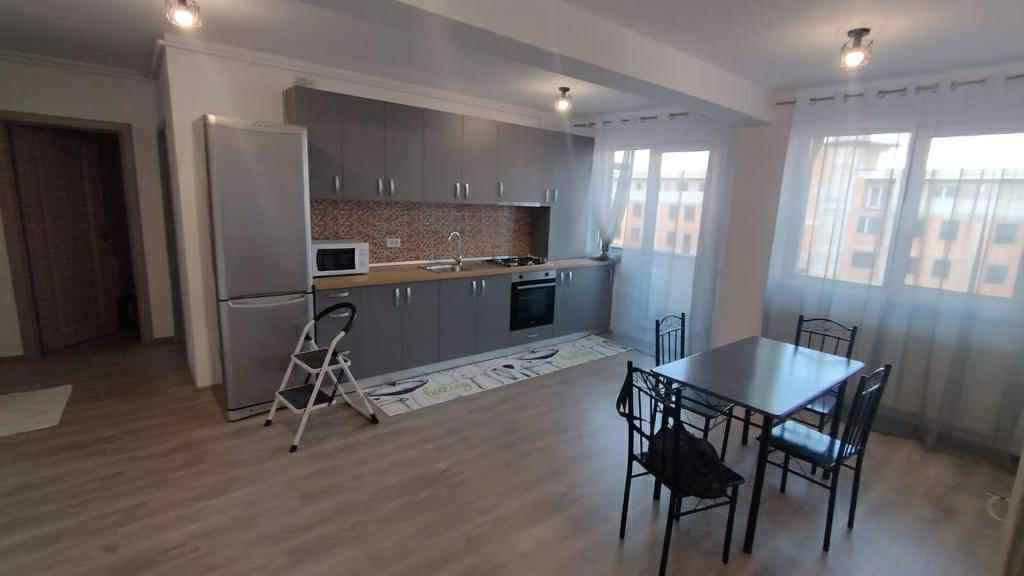 Apartmanet cu 3 camere,2 bai,parcare subterana zona Ioan Rus