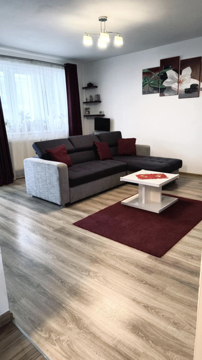Apartament 67 mp utili,zona Tineretului,2 balcoane,et intermediar