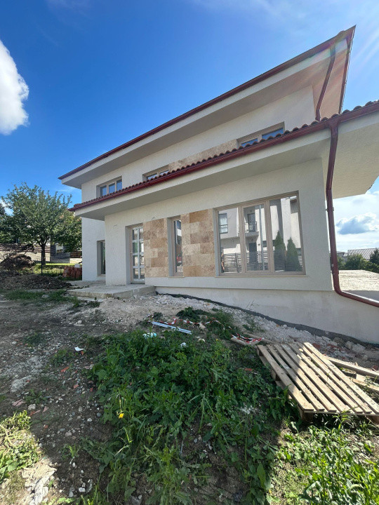 Casă modernă în Chinteni, zona apropiată de Cluj-Napoca – poziție excelentă