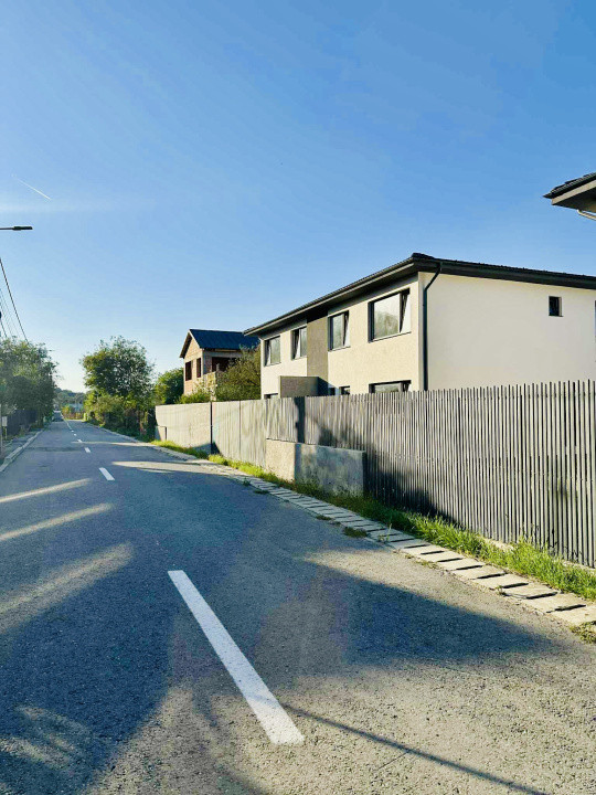 Casa moderna tip duplex,140 mp utili,zona centrala Gilau,tva inclus 