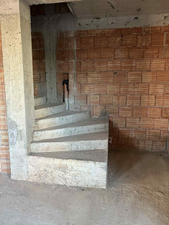 Casa moderna tip duplex,140 mp utili,zona centrala Gilau,tva inclus 