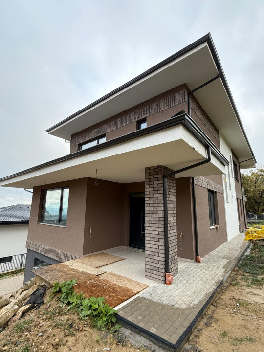 Casa idividuala 282 mp utili, zona Wonderland