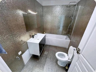 Apartament cu 2 camere,55mp,terasa 19mp,parcare, zona Ultracentrala