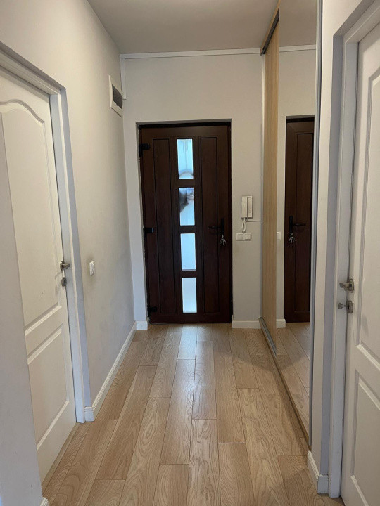 Duplex 4 camere Ultra Lux 120 mp utili, teren 275 mp, 2 parcări, zona Vivo