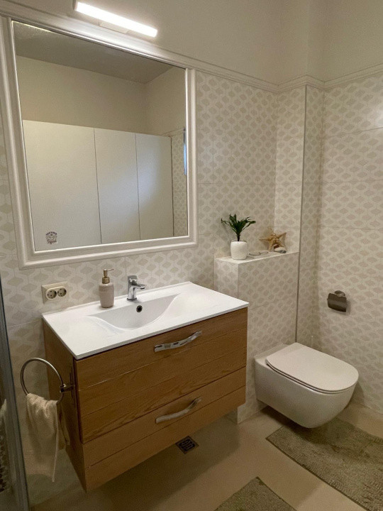 Duplex 4 camere Ultra Lux 120 mp utili, teren 275 mp, 2 parcări, zona Vivo