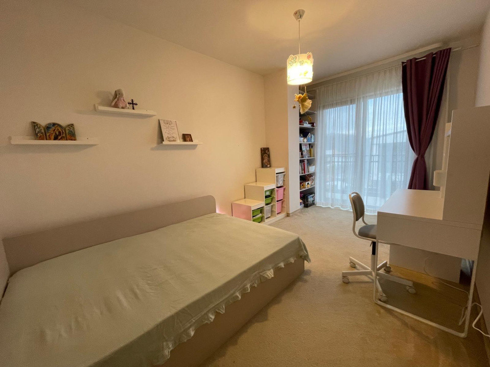 Duplex 4 camere Ultra Lux 120 mp utili, teren 275 mp, 2 parcări, zona Vivo