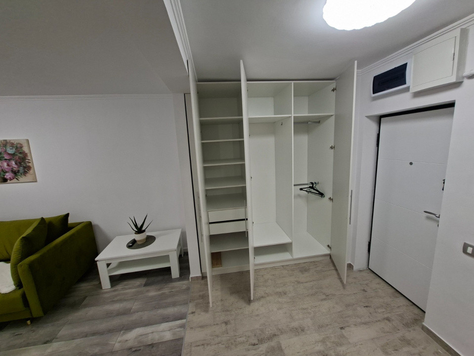 Apartament 3 camere, 60 mp, etajul 1, complet renovat, zona Parcului Central