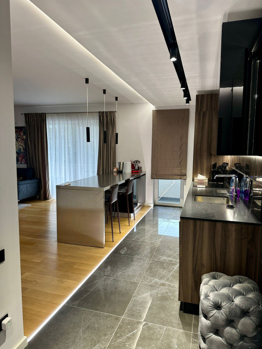 Apartament 2 camere, 65 mp, terasa, parcare, la cheie, zona The Office