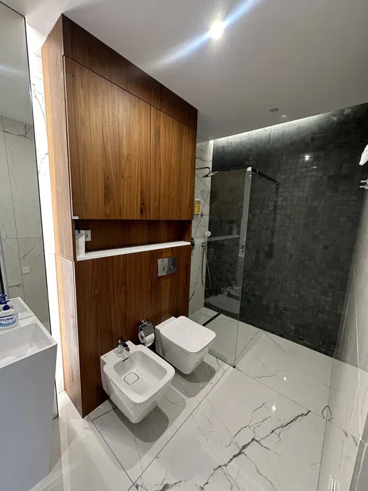 Apartament cu 2 camere,60mp,terasa,parcare subterana, zona Centrala