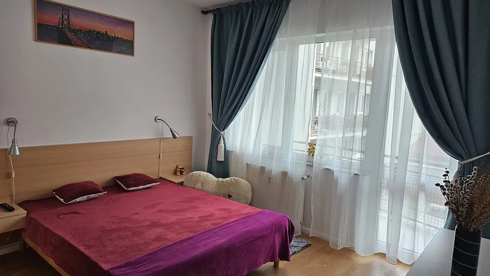 Apartament cu 2 camere, 53 mp, Central, 21 Decembrie