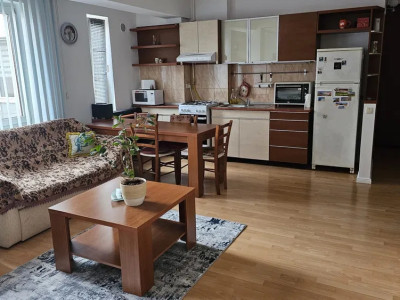 Apartament cu 2 camere, 53 mp, Central, 21 Decembrie